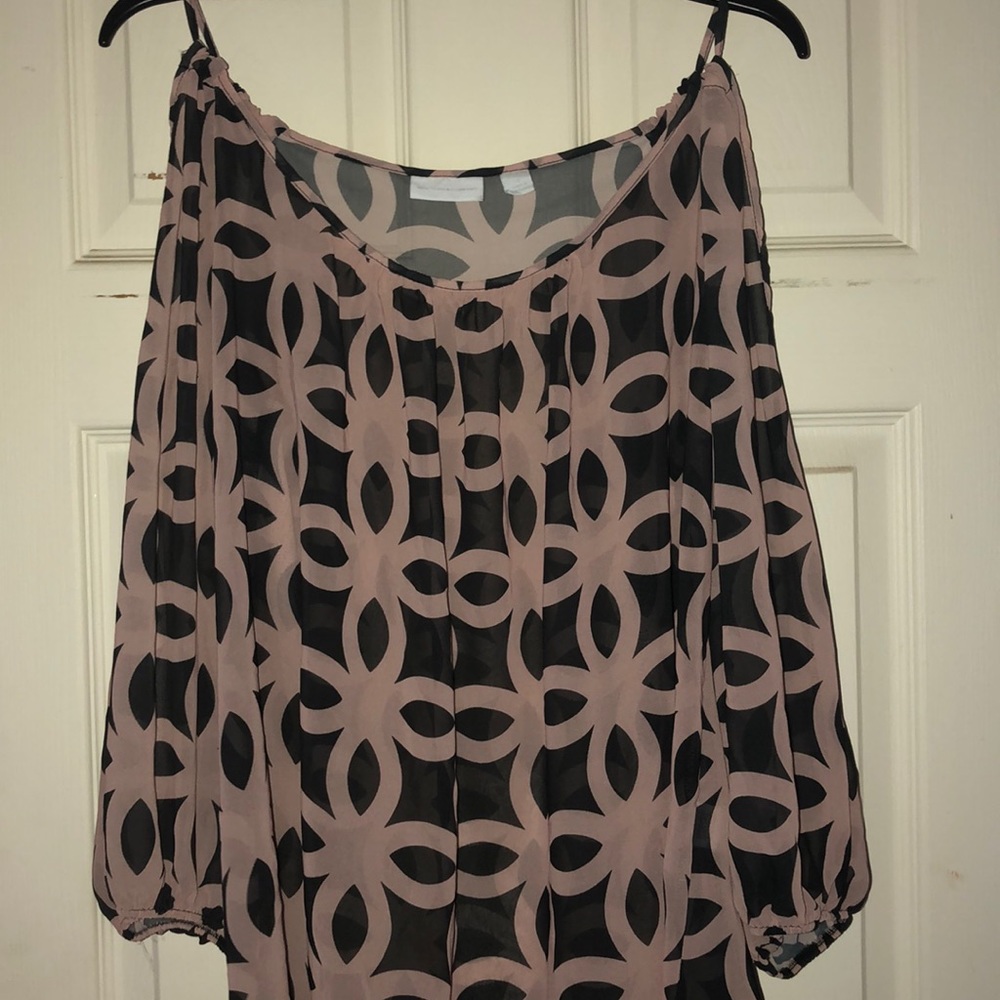 New York and company rose/black flowy top